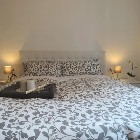 Santa Croce * Bologna