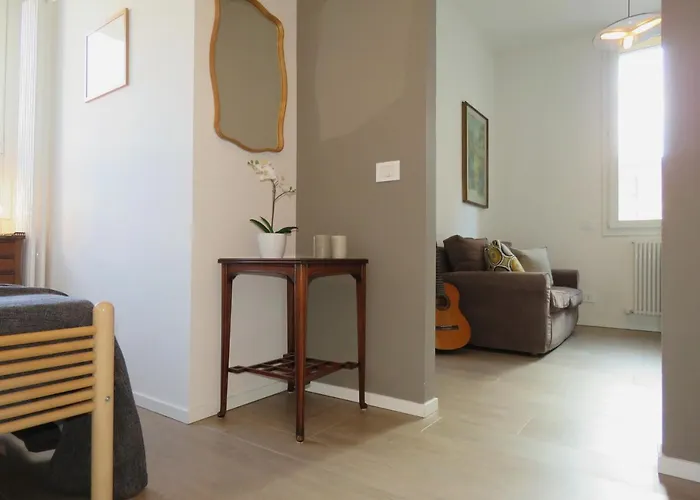 Santa Croce Apartment